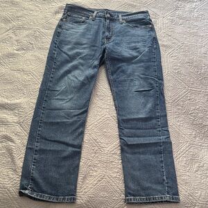 Levi’s 514 jeans